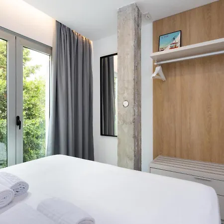 Guimera Family B * Santa Cruz de Tenerife